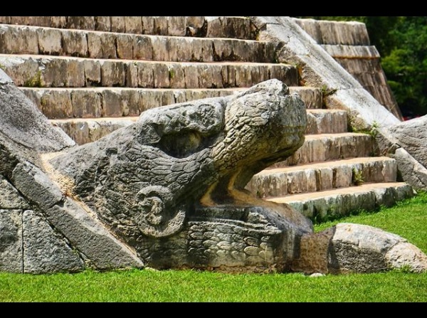 Cancun Vacation, SnakeHead, Chichén-Itzá